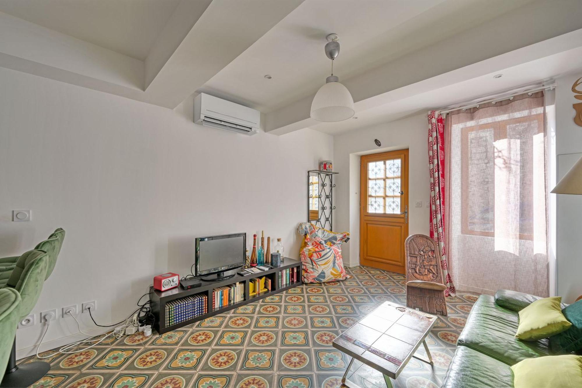 La Cigale - Vieux Village - Charmante Maisonnette Climatisee Avec Jardin Villeneuve-lès-Avignon Extérieur photo
